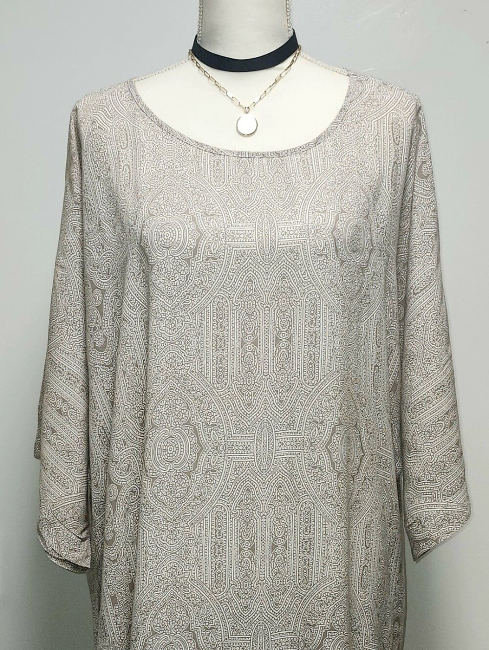 Women's Cream Printed Scoop Neck Dress